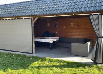 Tender taupe (desert storm) met railsysteem Geutjens-Kelchtermans 