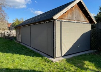 Tender taupe (desert storm) met railsysteem Geutjens-Kelchtermans 